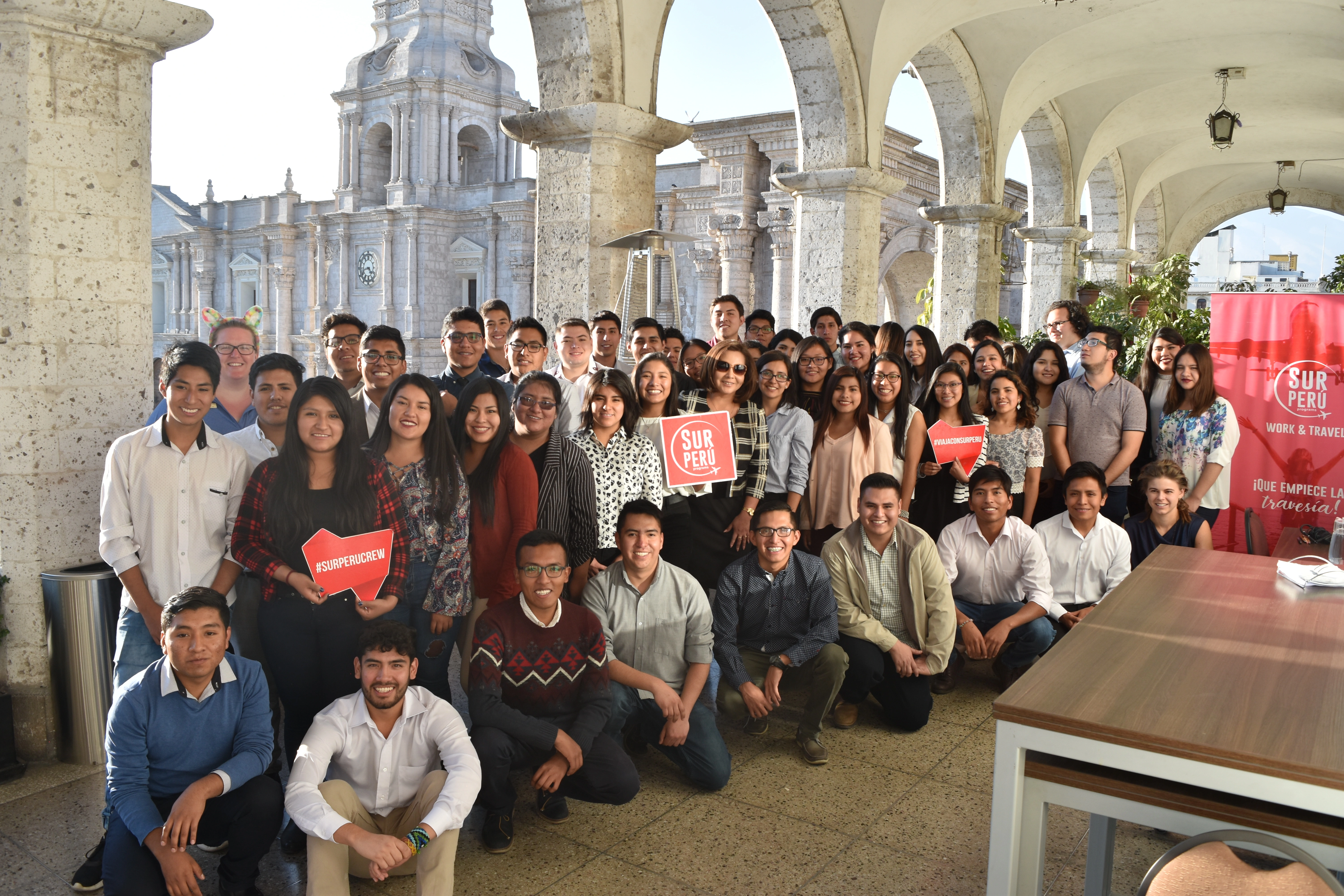 Grupo de jóvenes en SUR PERÚ